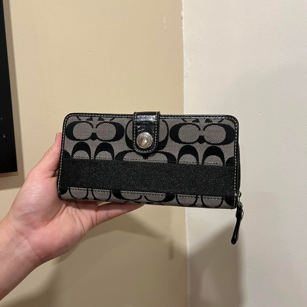 Y2K 2000s Coach Signature Cs Monogram Tri-Fold Wallet / Clutch